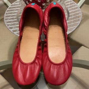 Tieks Red